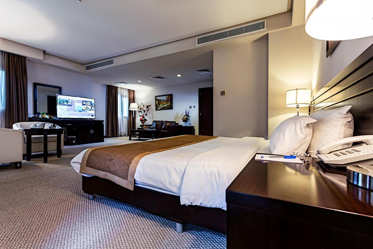 Monroe Hotel & Suites Manama Luaran gambar