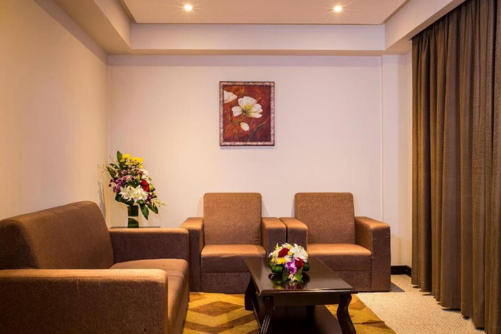 Monroe Hotel & Suites Manama Luaran gambar