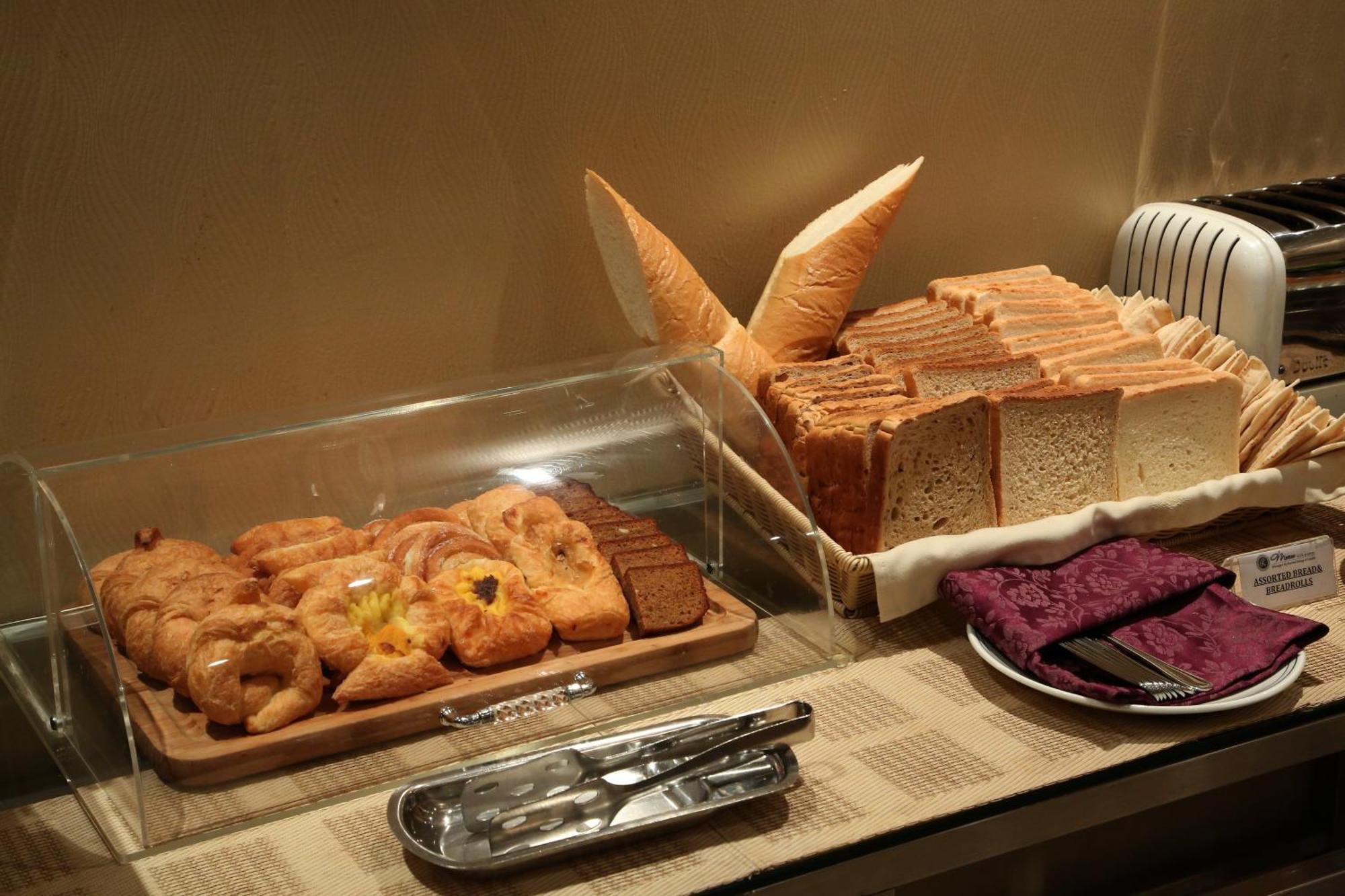 Monroe Hotel & Suites Manama Luaran gambar